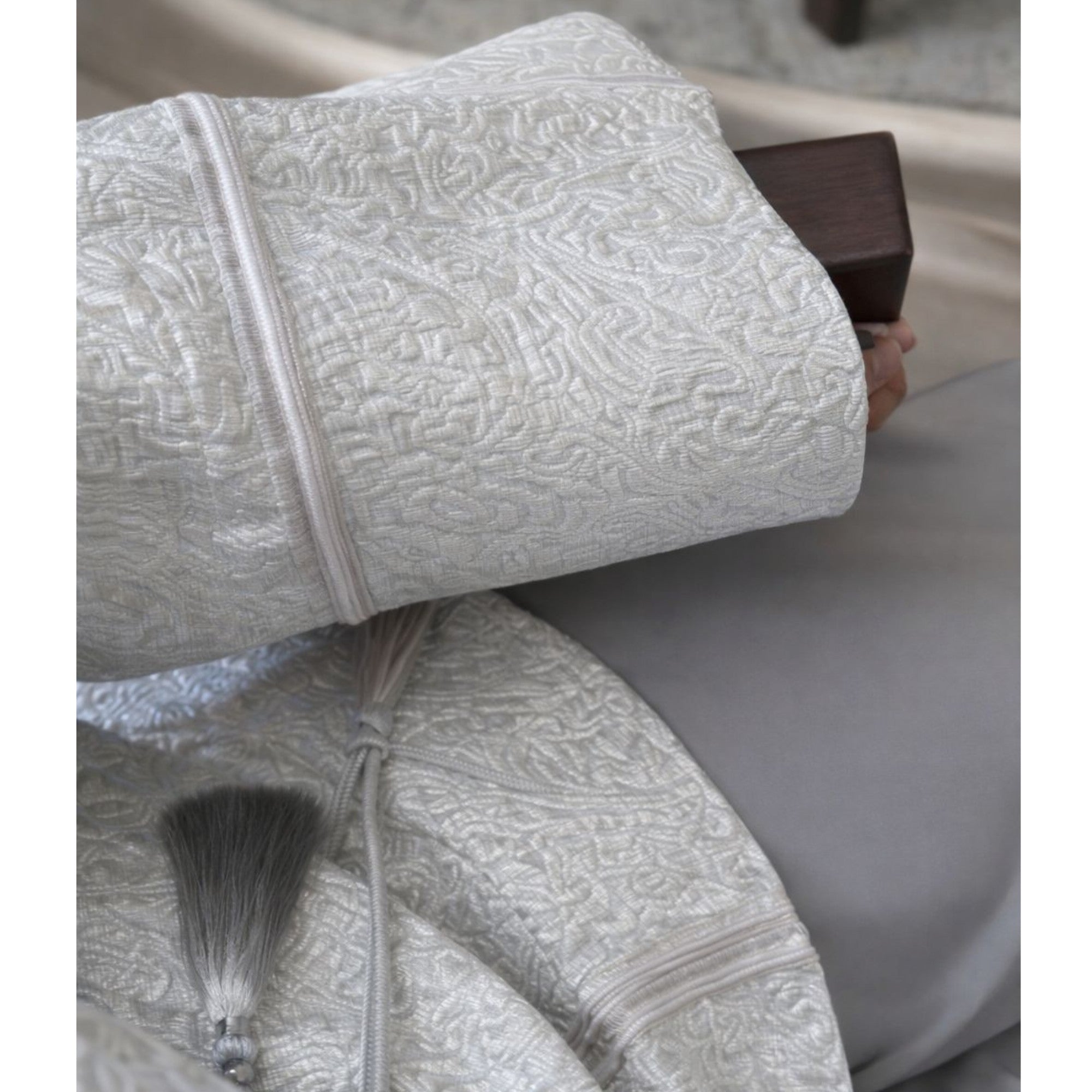 Ensemble pantalon brocart argenté gris 3 pièces