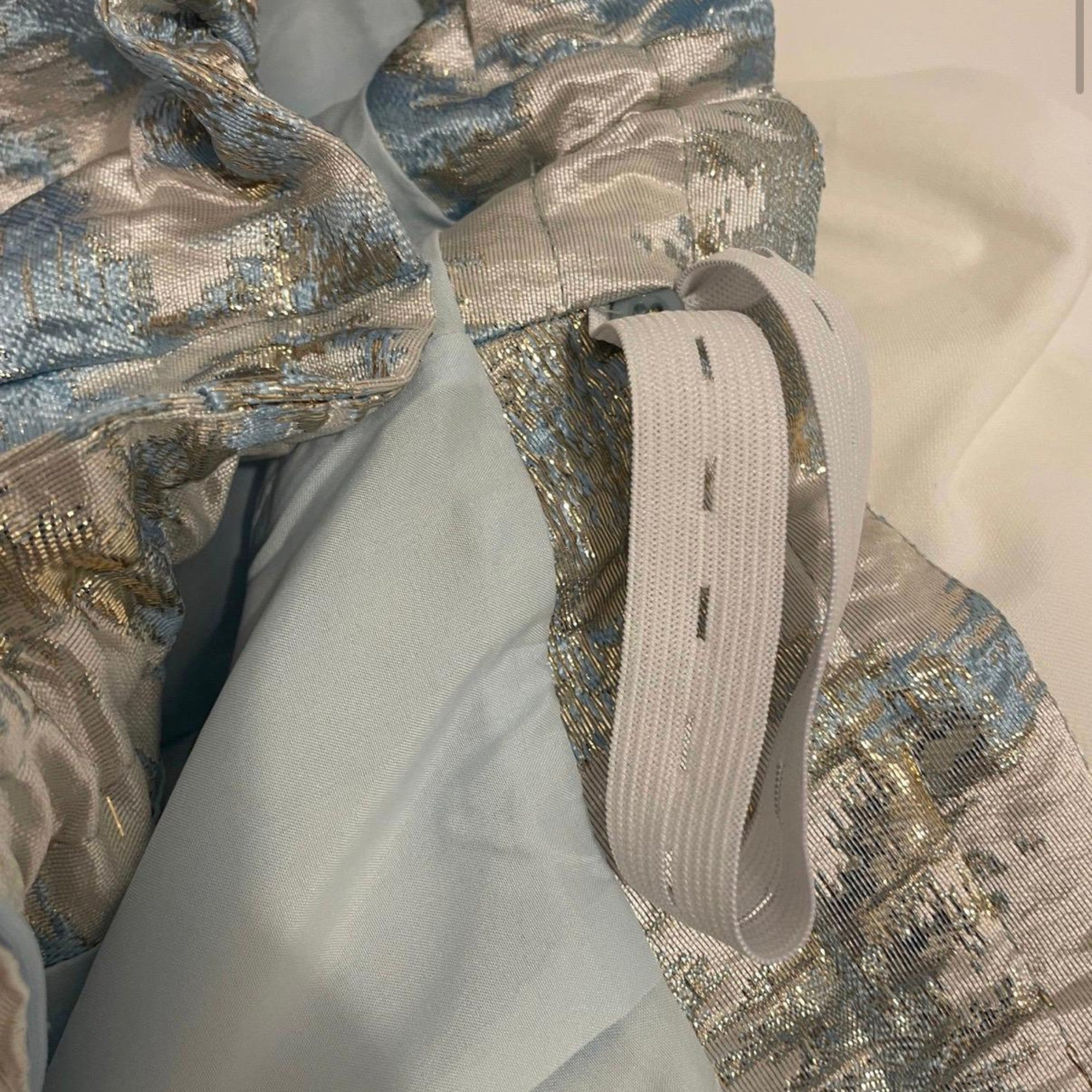 Ensemble jupe brocart bleu ciel 3 pièces