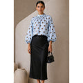 Blouse à pois 2 façons de la porter