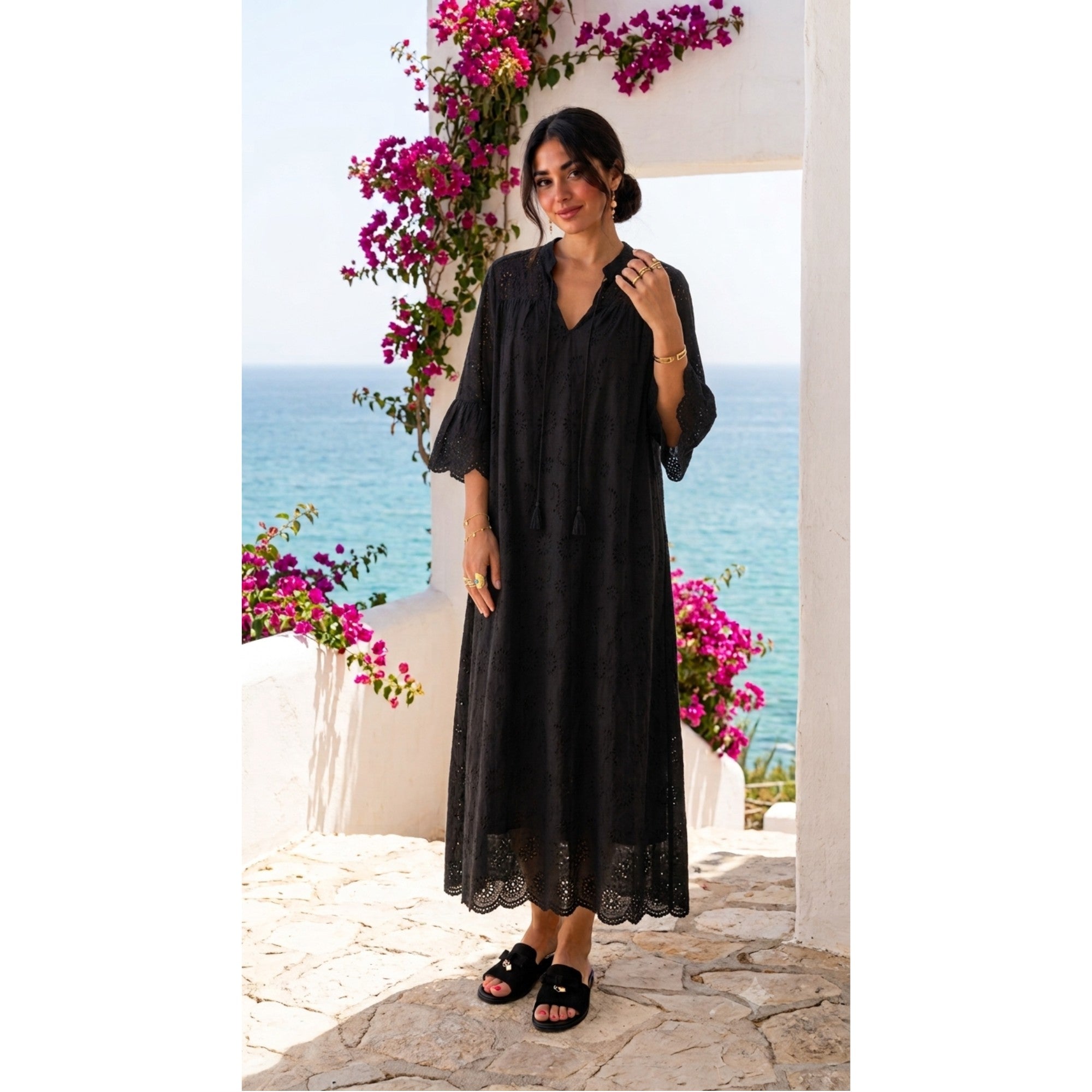 Robe longue broderie anglaise noire
