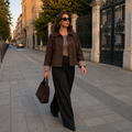 Trench court doublé marron – Revers à carreaux