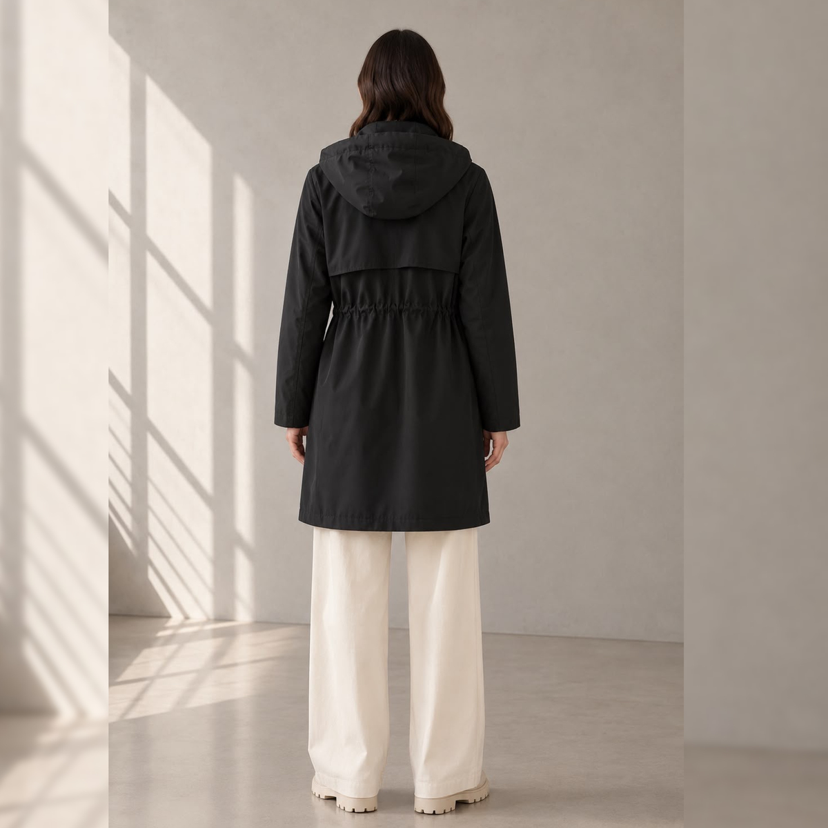 Parka mi-longue légère doublée à capuche